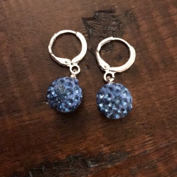 🥳HP! NEW~ Swarovski Crystal Earrings - Picture 3 of 3